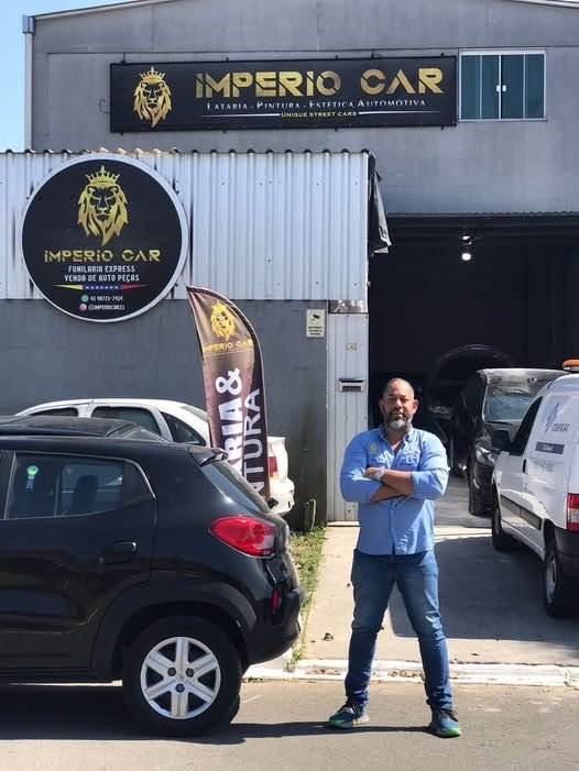 Fachada da Império Car - Funilaria Express, em Curitiba